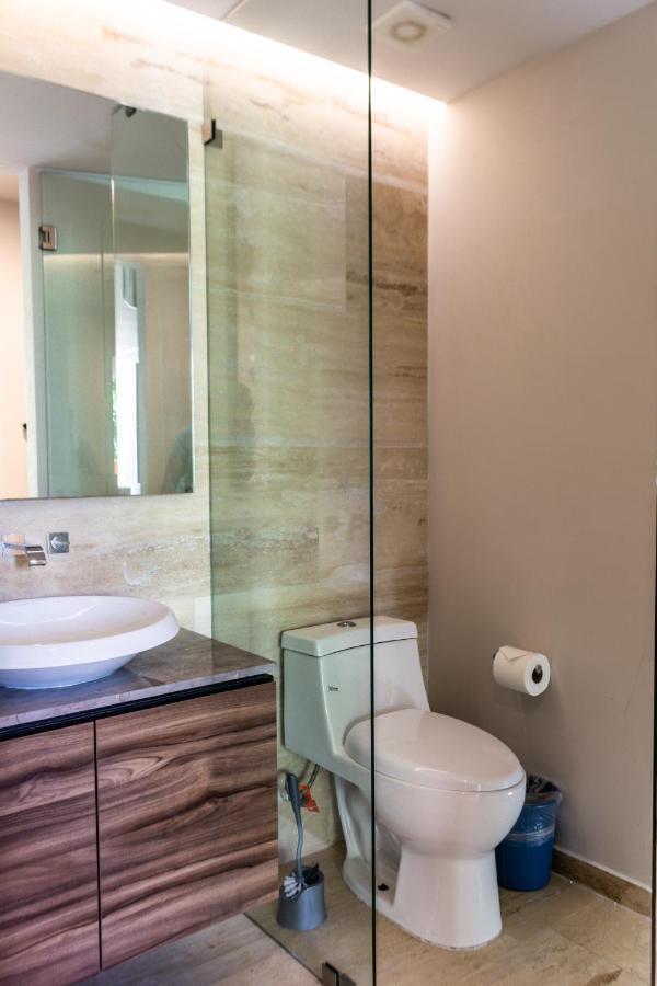 Big Studio At Kaab By The Beach With Roof Top Pool, Sauna And Jacuzzi Near Paseo Del Carmen Mall Playa del Carmen Exterior photo