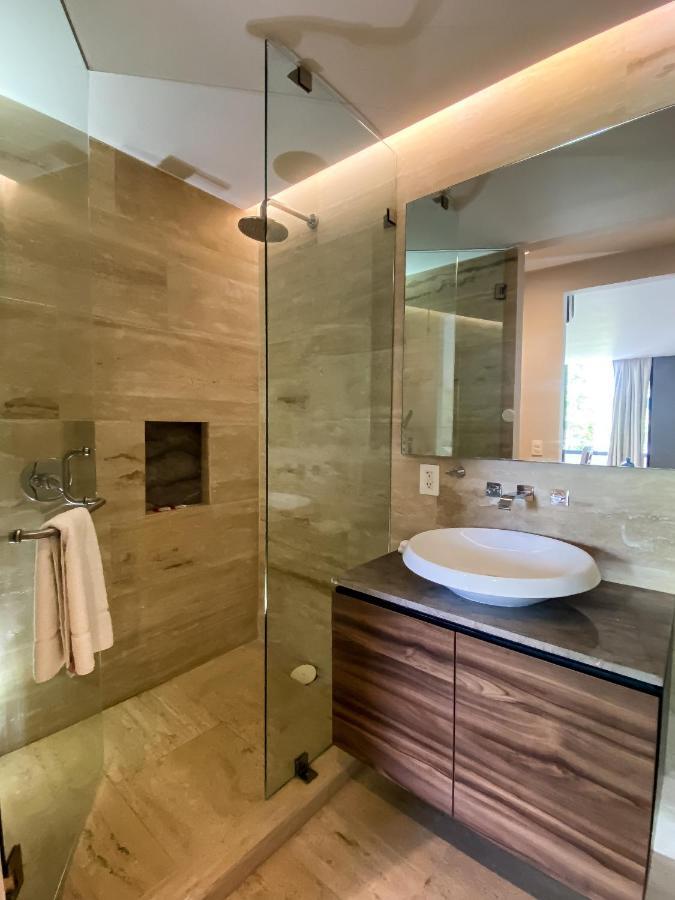 Big Studio At Kaab By The Beach With Roof Top Pool, Sauna And Jacuzzi Near Paseo Del Carmen Mall Playa del Carmen Exterior photo